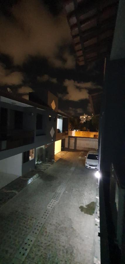 Pousada Casa Da Vovo - Sua Casa Pertinho Da Praia Aracaju Ngoại thất bức ảnh